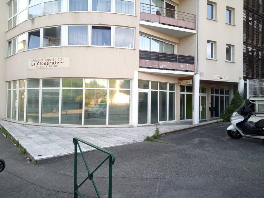 Agreable Studio Familial A Lourdes, Proche Gare Екстер'єр фото